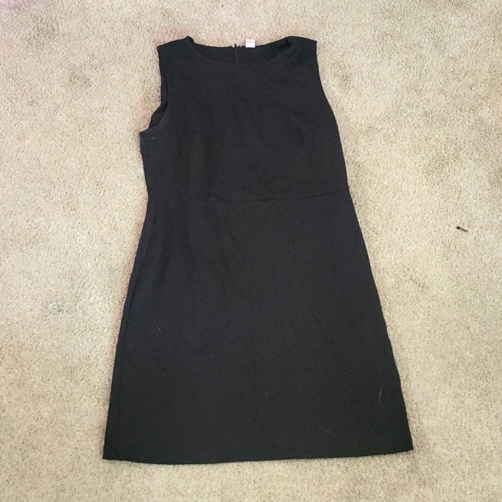 Old Navy black fitted dress